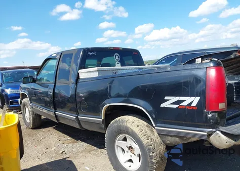 1998 Chevrolet K1500 Fleetside z USA, uszkodzony, nr VIN 2GCEK19R2W1202178